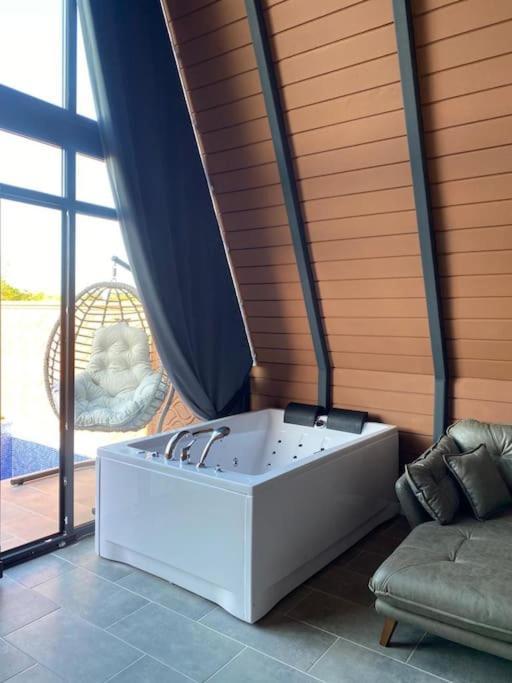 Triangle Life Suit Hotel Kartepe Eksteriør billede